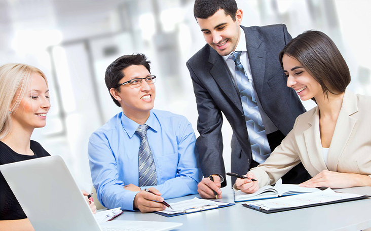 Liên hệ với chúng tôi